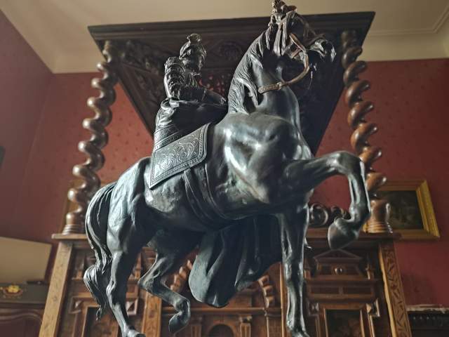 Château de Preisch - Moselle Trois Frontières - Chambre Statue en bronze